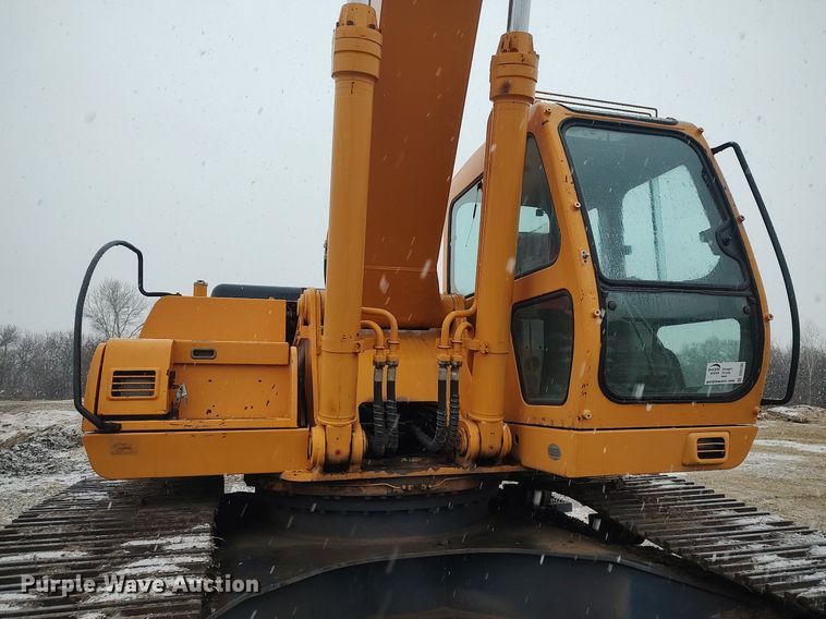 image for item DO3700 2000 Hyundai Robex 290 LC-3  excavator