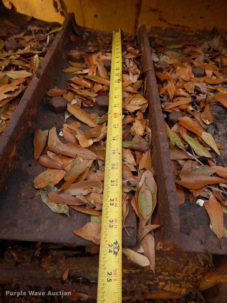 image for item DP8612 Komatsu  dozer