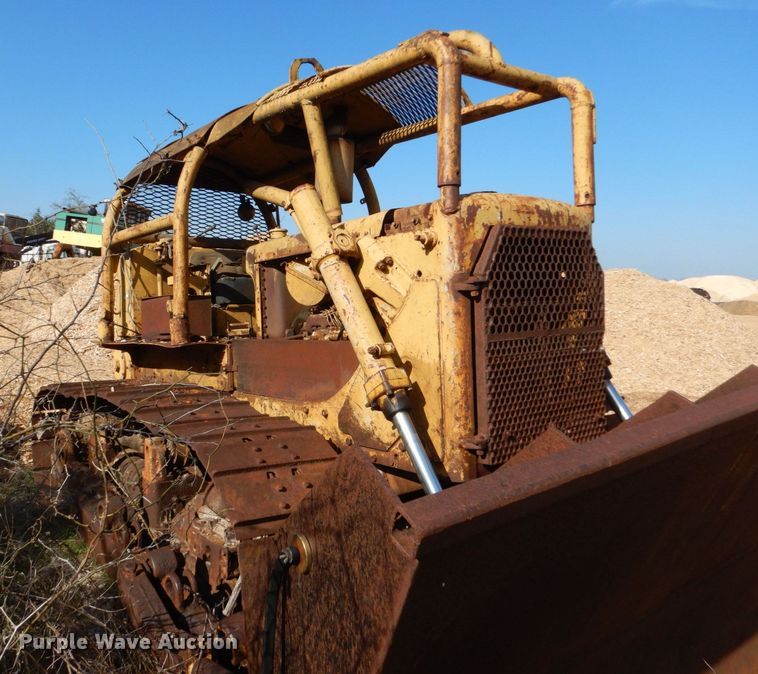 image for item DP8614 1970 Caterpillar D6C  dozer
