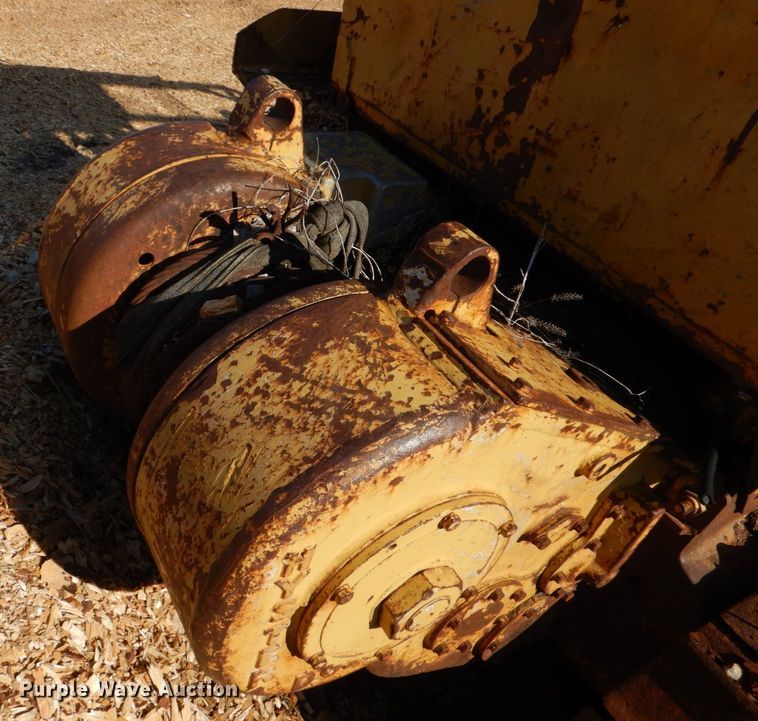 image for item DP8614 1970 Caterpillar D6C  dozer