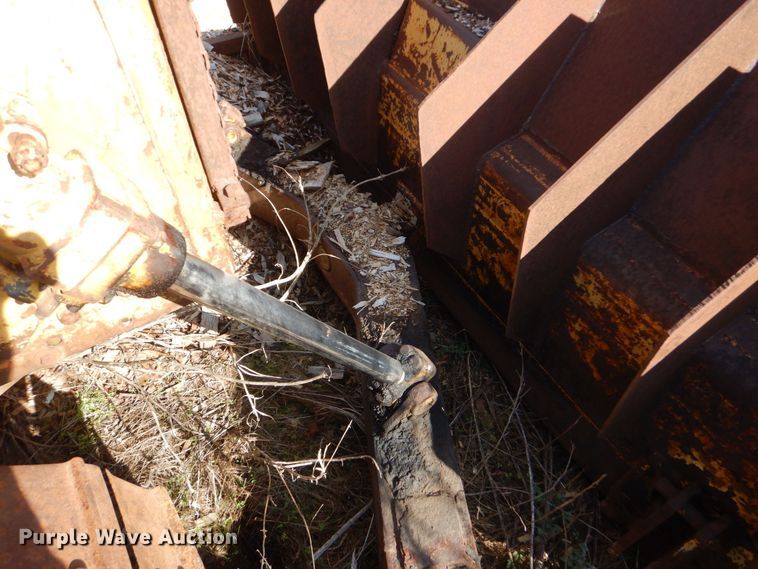 image for item DP8614 1970 Caterpillar D6C  dozer