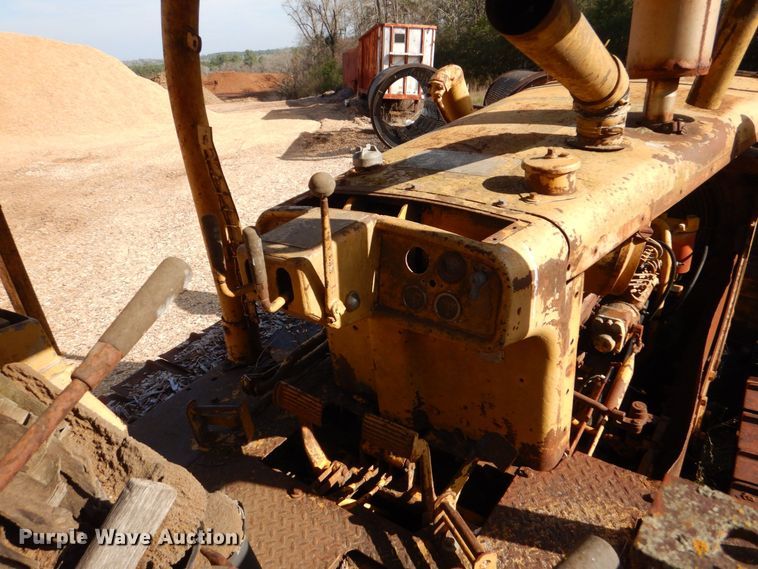 image for item DP8614 1970 Caterpillar D6C  dozer