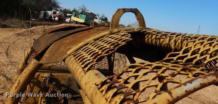 image for item DP8614 1970 Caterpillar D6C  dozer