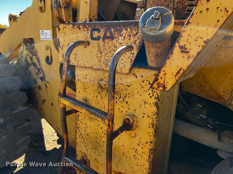 image for item DQ1916 1981 Caterpillar 950B  wheel loader