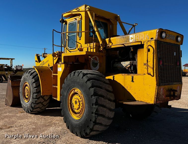 image for item DQ1948 Clark 125B  wheel loader