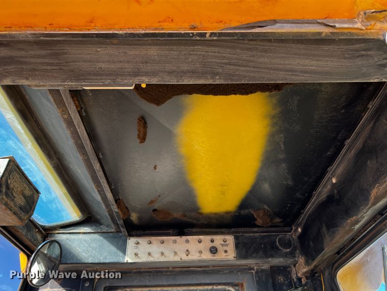 image for item DQ1948 Clark 125B  wheel loader