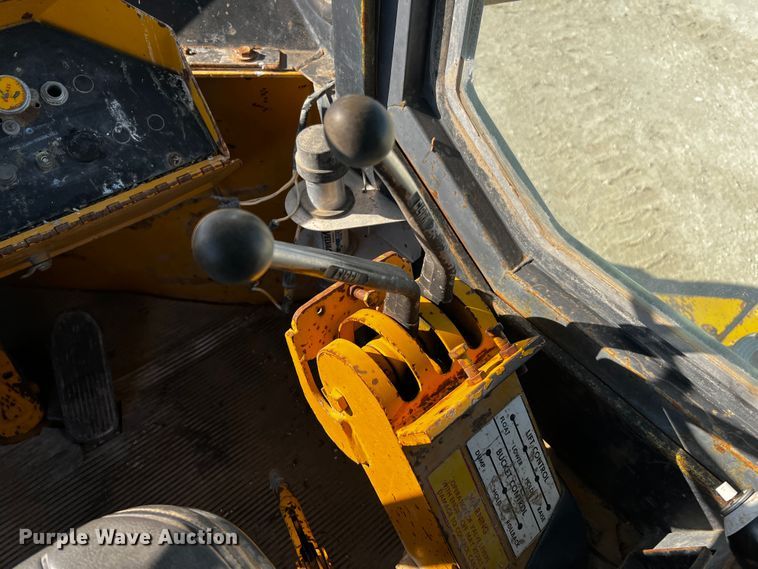 image for item DQ1948 Clark 125B  wheel loader