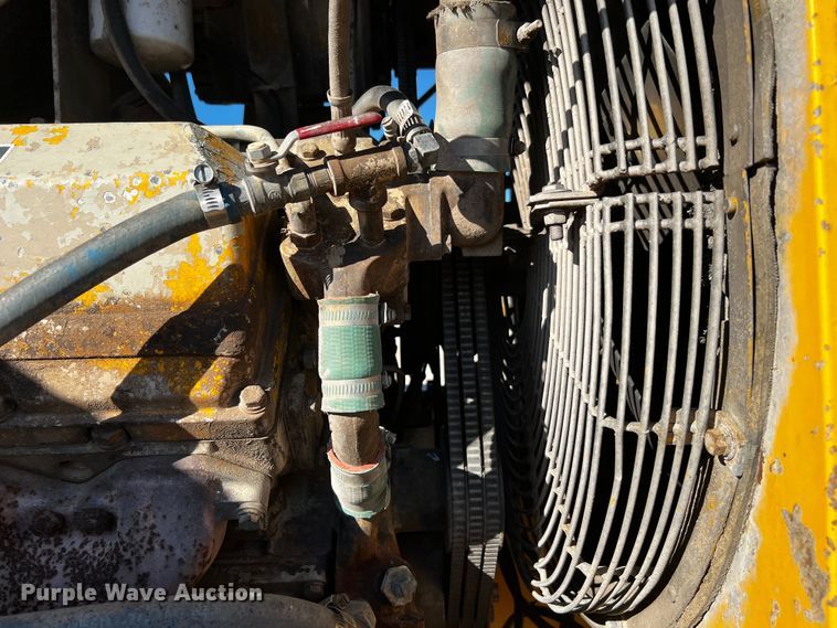 image for item DQ1948 Clark 125B  wheel loader