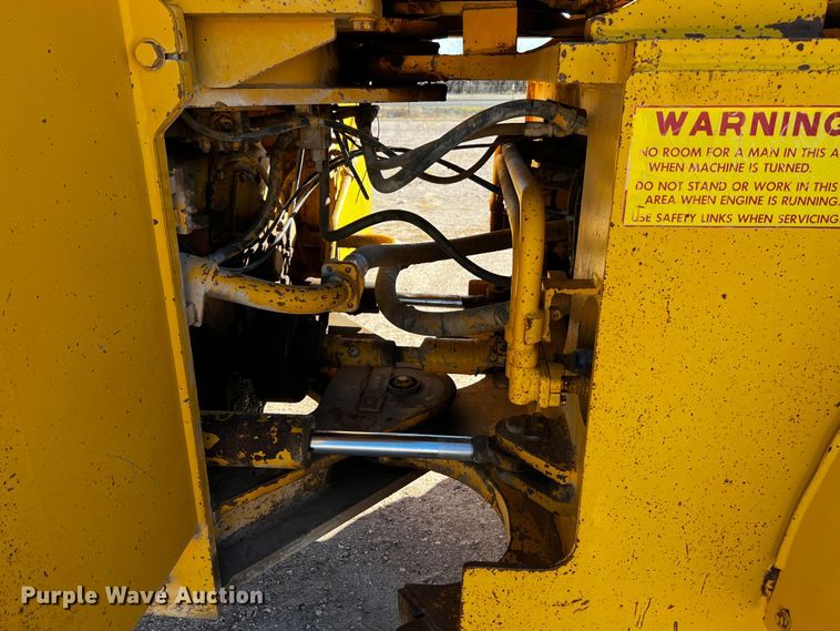 image for item DQ1948 Clark 125B  wheel loader