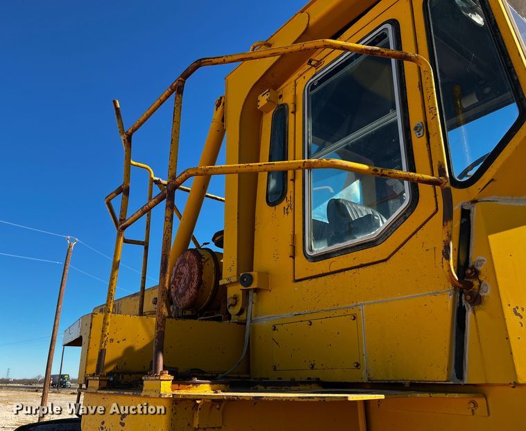 image for item DQ1948 Clark 125B  wheel loader