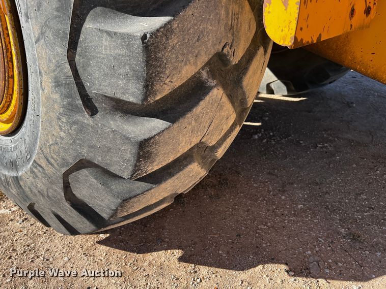 image for item DQ1948 Clark 125B  wheel loader