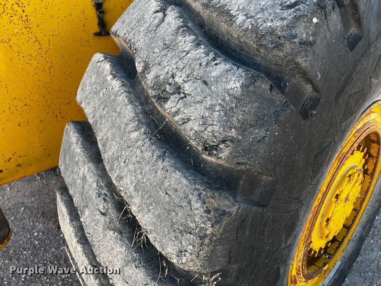 image for item DQ1948 Clark 125B  wheel loader