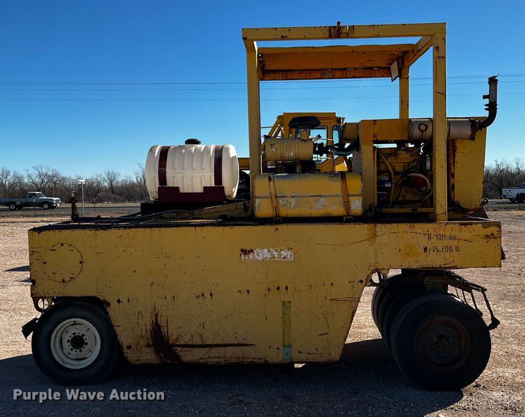 image for item DQ1949 Ingram 9-2800-P  pneumatic roller