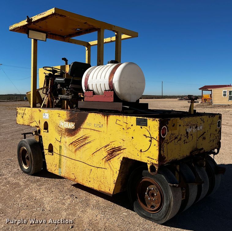 image for item DQ1949 Ingram 9-2800-P  pneumatic roller