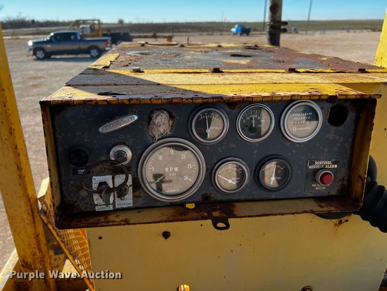 image for item DQ1949 Ingram 9-2800-P  pneumatic roller