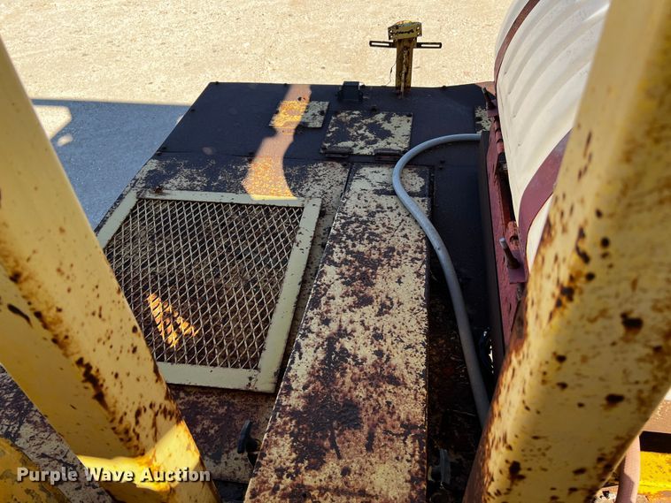 image for item DQ1949 Ingram 9-2800-P  pneumatic roller