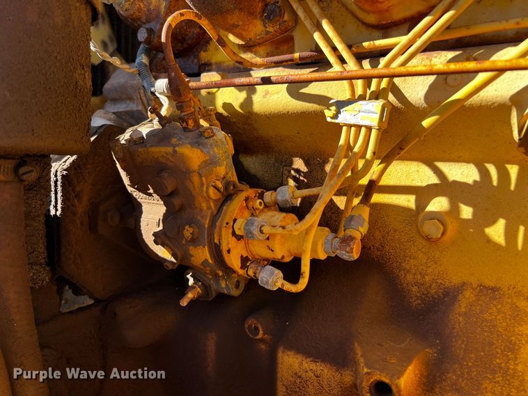 image for item DQ1949 Ingram 9-2800-P  pneumatic roller