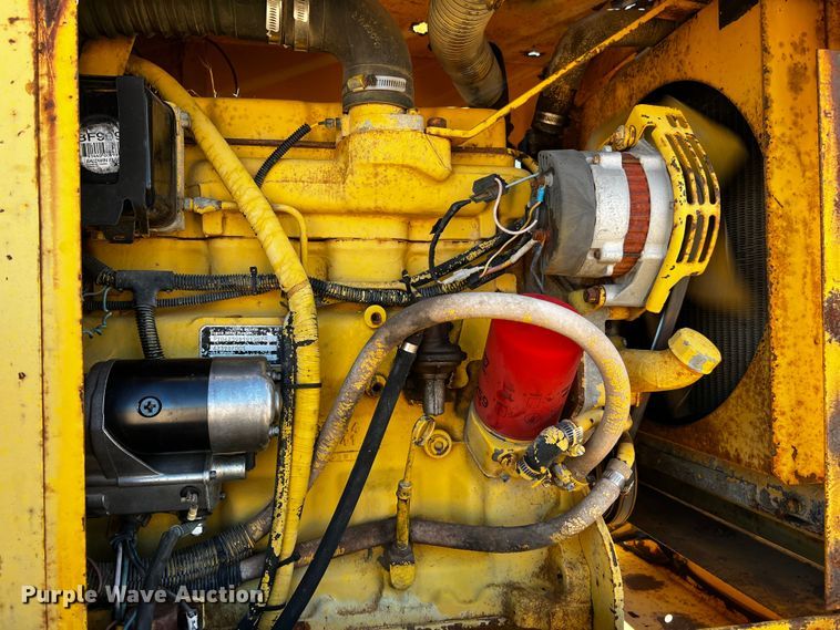 image for item DQ1949 Ingram 9-2800-P  pneumatic roller