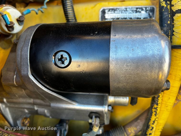 image for item DQ1949 Ingram 9-2800-P  pneumatic roller