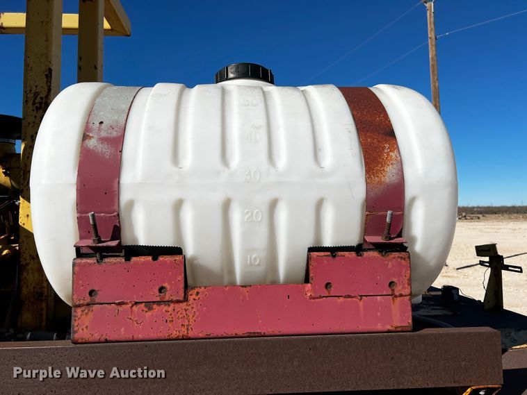 image for item DQ1949 Ingram 9-2800-P  pneumatic roller