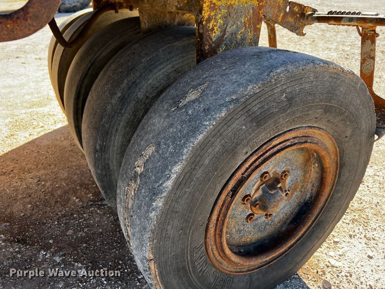 image for item DQ1949 Ingram 9-2800-P  pneumatic roller