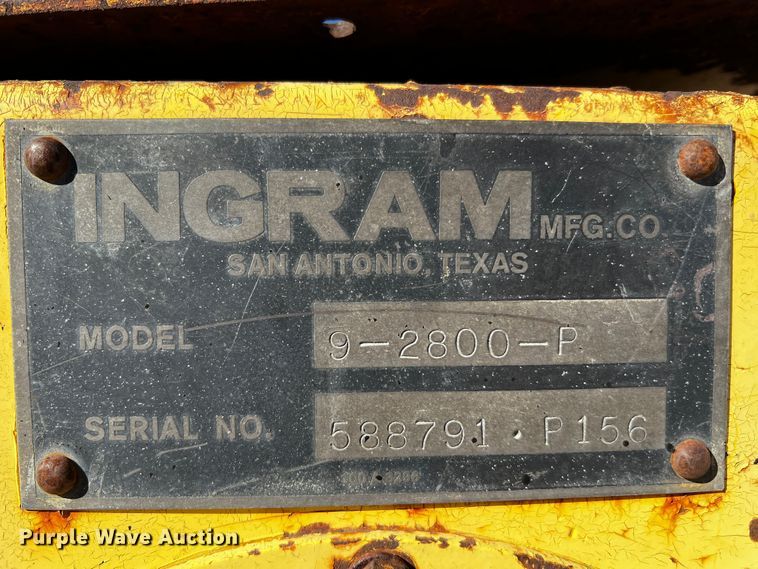 image for item DQ1949 Ingram 9-2800-P  pneumatic roller