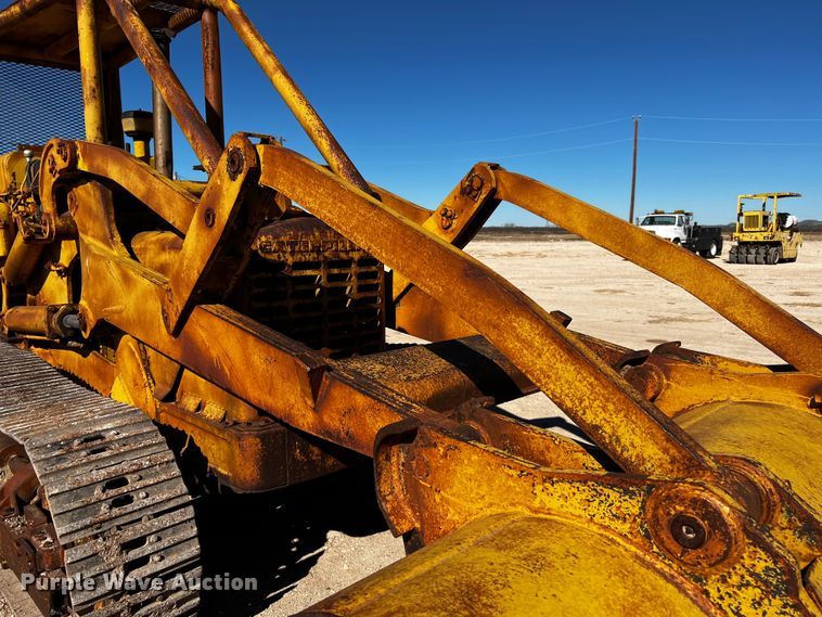 image for item DQ1950 1959 Caterpillar 955  track loader