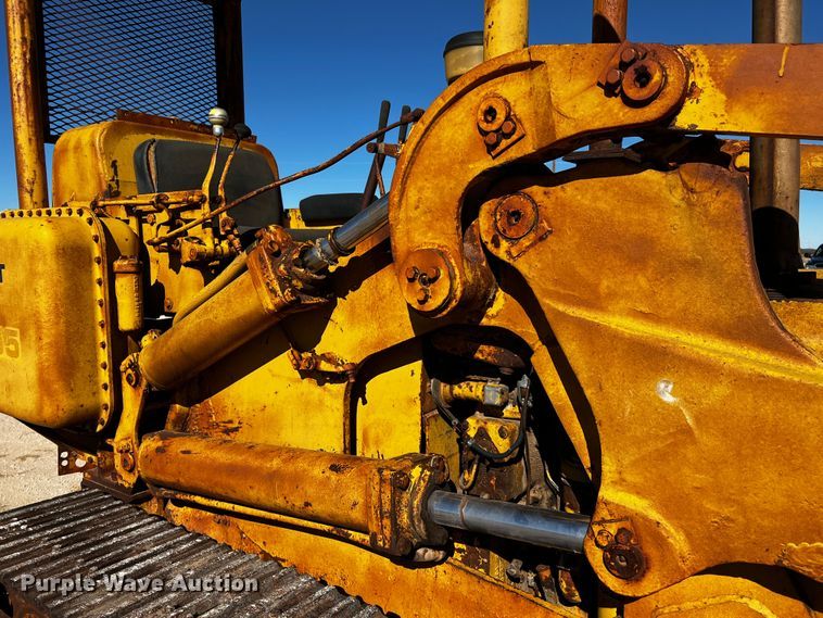 image for item DQ1950 1959 Caterpillar 955  track loader