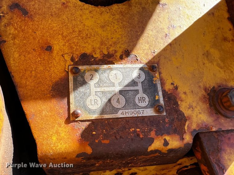 image for item DQ1950 1959 Caterpillar 955  track loader