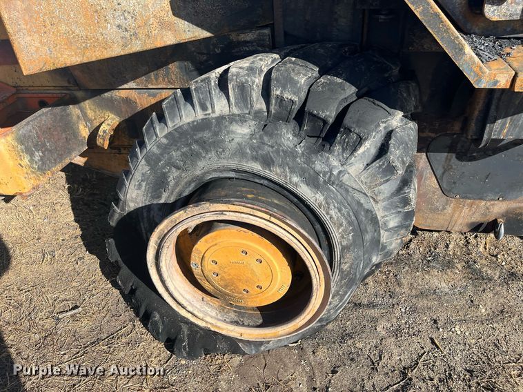 image for item DQ4070 Fiat-Allis FR130  wheel loader
