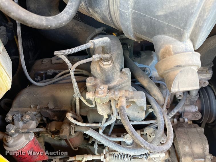 image for item DQ5104 2000 New Holland LB75  backhoe