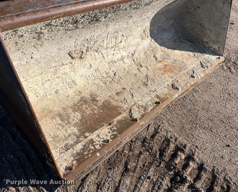 image for item DQ5104 2000 New Holland LB75  backhoe