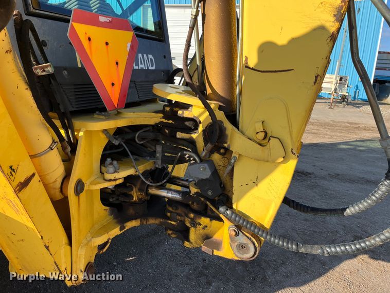 image for item DQ5104 2000 New Holland LB75  backhoe