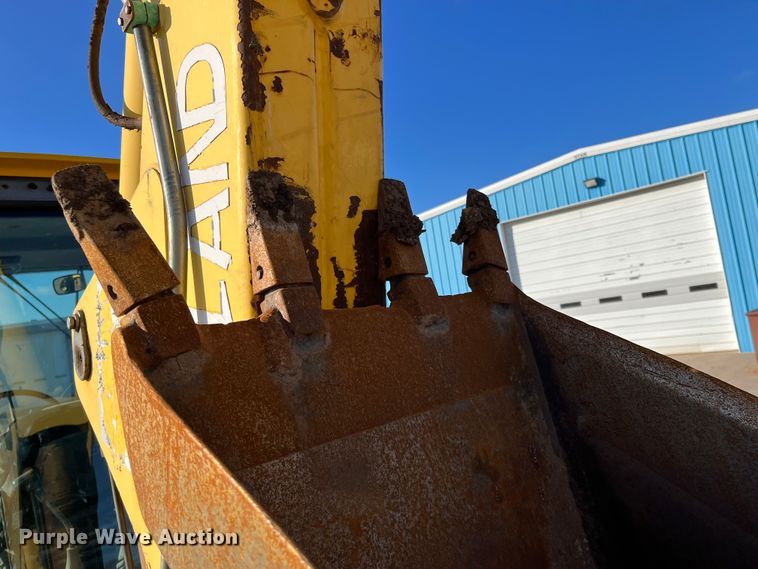 image for item DQ5104 2000 New Holland LB75  backhoe