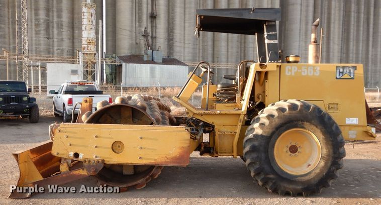 image for item DS6313 1993 Caterpillar CP563  single drum vibratory roller