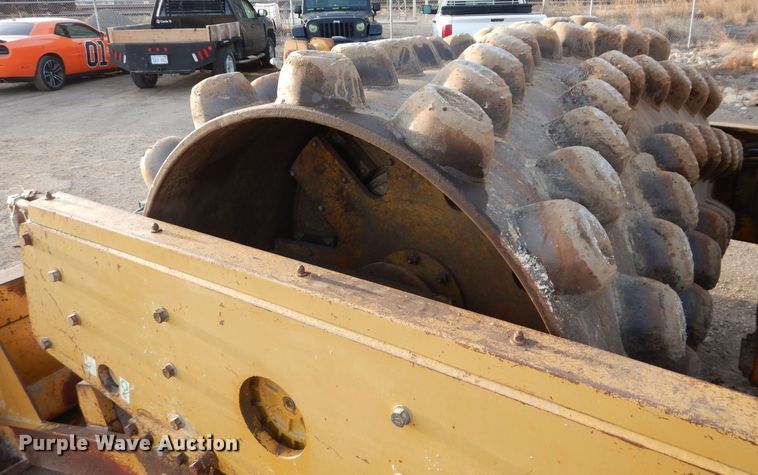 image for item DS6313 1993 Caterpillar CP563  single drum vibratory roller