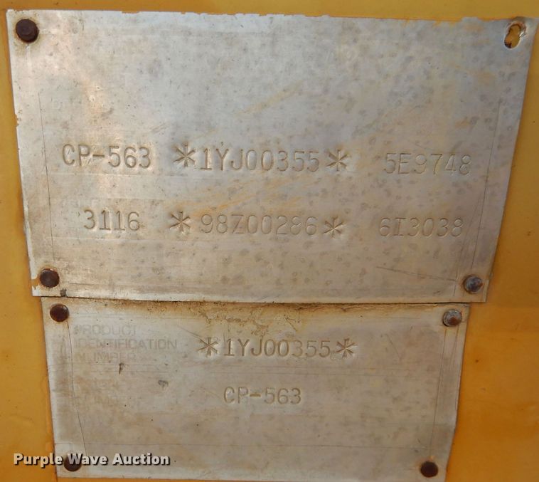 image for item DS6313 1993 Caterpillar CP563  single drum vibratory roller