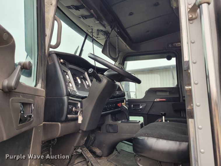 image for item EB9754 2007 Kenworth T600  dump truck