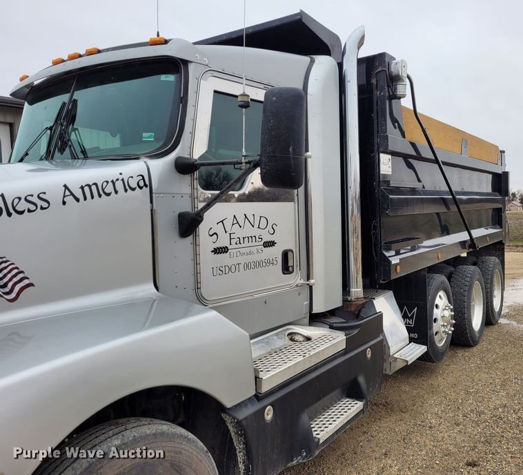 image for item EB9754 2007 Kenworth T600  dump truck