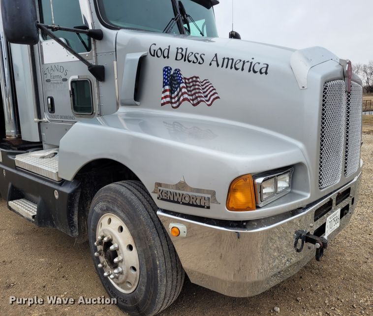 image for item EB9754 2007 Kenworth T600  dump truck