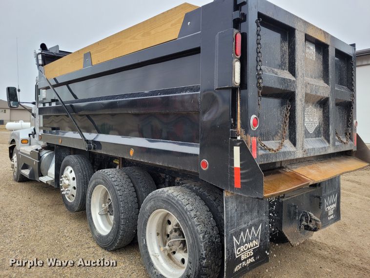 image for item EB9754 2007 Kenworth T600  dump truck