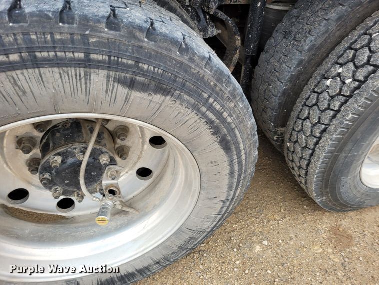 image for item EB9754 2007 Kenworth T600  dump truck