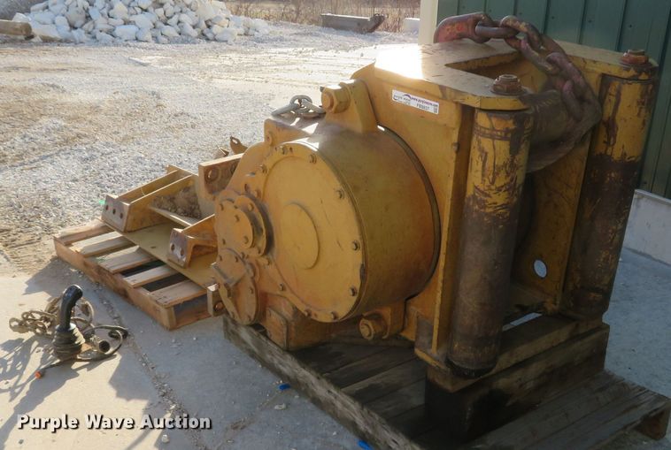 image for item FB9837 Paccar PA56-E00100E  winch