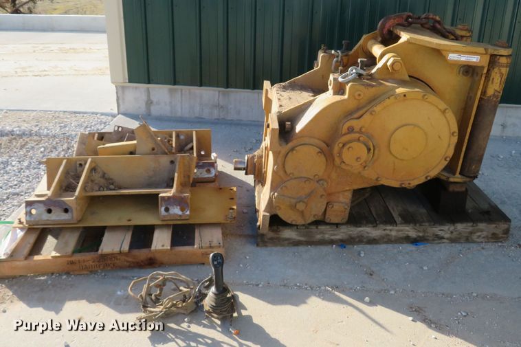 image for item FB9837 Paccar PA56-E00100E  winch