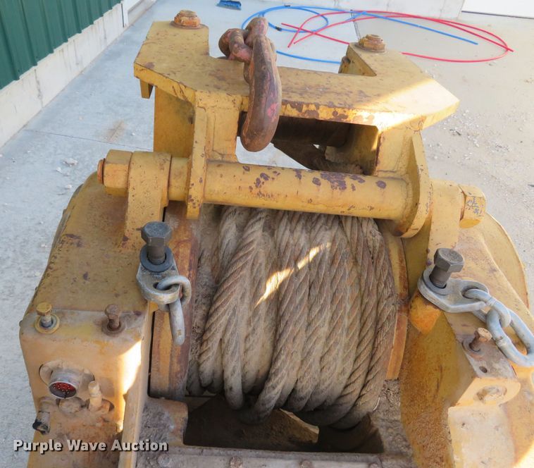image for item FB9837 Paccar PA56-E00100E  winch