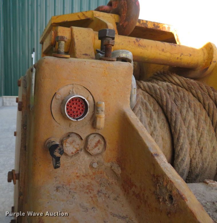image for item FB9837 Paccar PA56-E00100E  winch