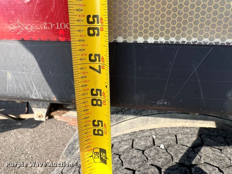 image for item ID9368 2000 Ford F650 Super Duty  dump truck