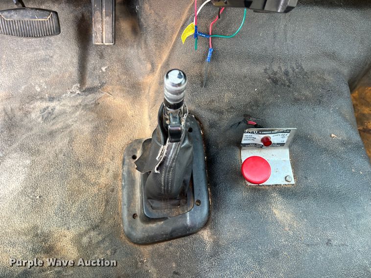 image for item ID9368 2000 Ford F650 Super Duty  dump truck