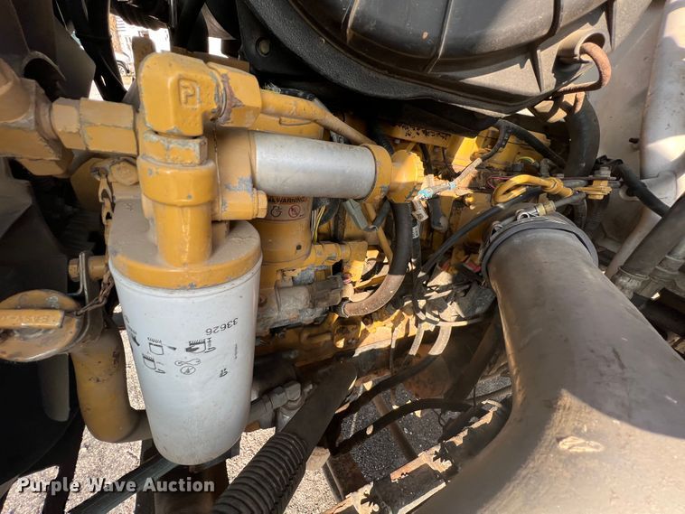 image for item ID9368 2000 Ford F650 Super Duty  dump truck