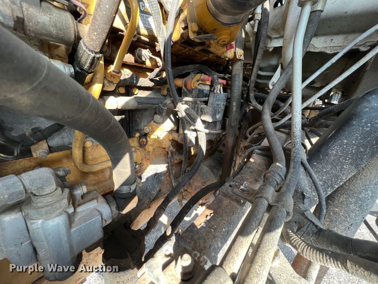 image for item ID9368 2000 Ford F650 Super Duty  dump truck